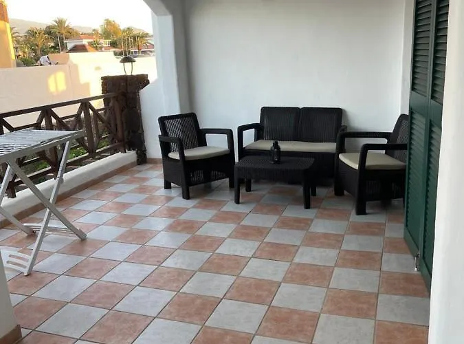 Rocas Del Mar Costa Del Silencio